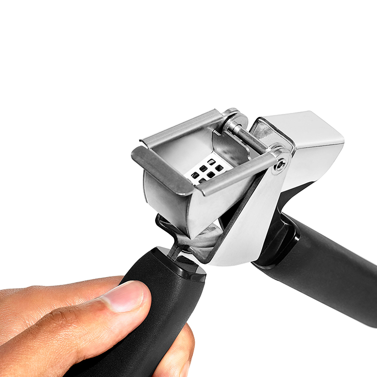 Garlic Press by Oxo Good Grips - Image 5