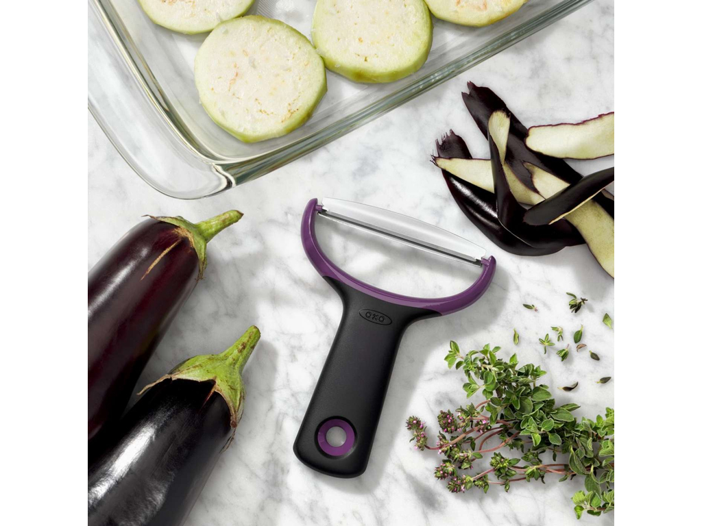 Large Vegetable Peeler by Oxo Good Grips - Image 3