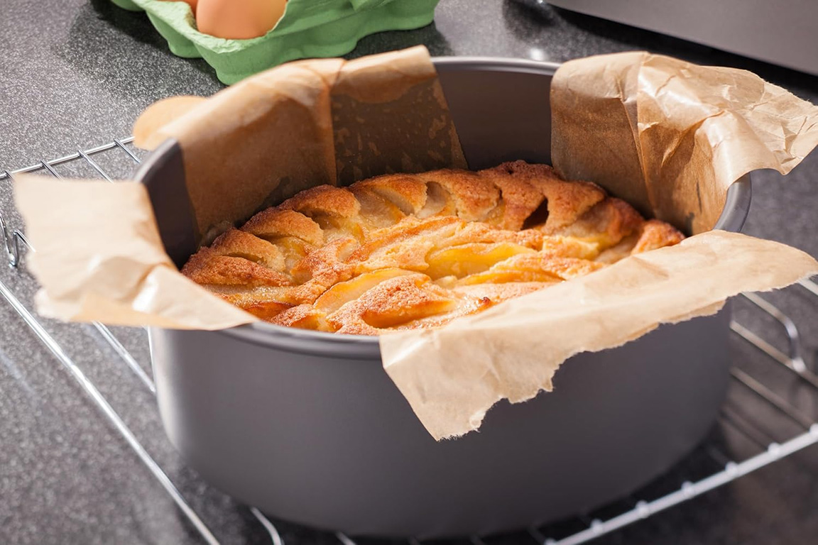 Stellar Hard Anodised 20cm Round Cake Tin - Image 3